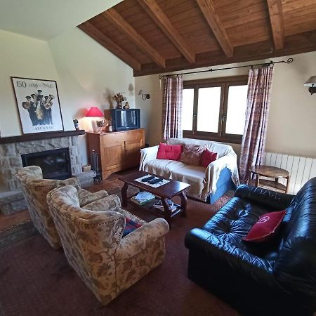 Chalet En El Pirineo De Aragon Нериль Экстерьер фото
