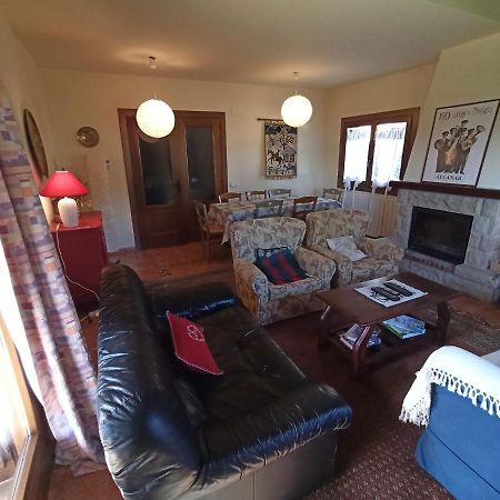 Chalet En El Pirineo De Aragon Нериль Экстерьер фото
